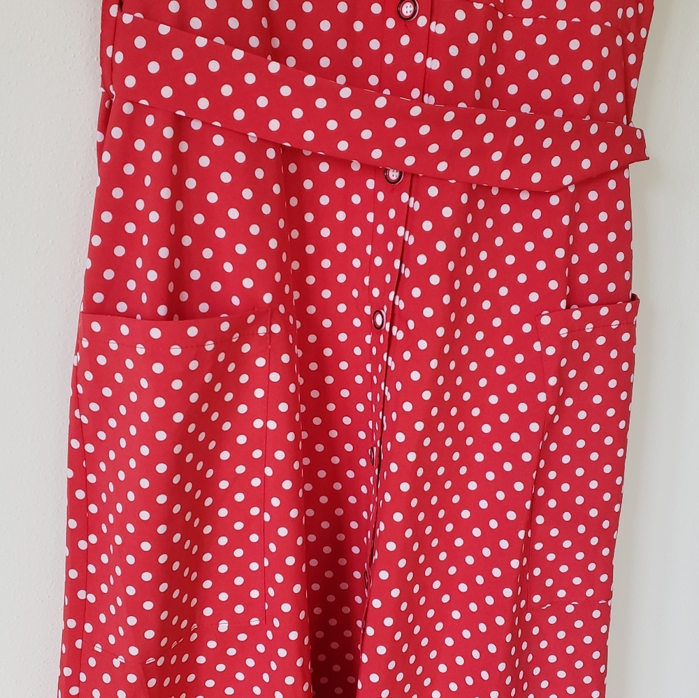 Red polka dot button up vintage-inspired dress - Picture 4 of 7
